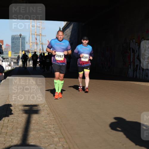 06.10.2024 - 19. swb-Marathon Bremen Michael Strokosch http://msf.ph/oto/7347431 06.10.2024 10:24:57 Laufen 126, 8963, 8287, 74 meine-sportfotos.de