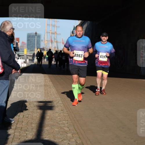 06.10.2024 - 19. swb-Marathon Bremen Michael Strokosch http://msf.ph/oto/7347435 06.10.2024 10:24:58 Laufen 2024, 8963, 8287 meine-sportfotos.de