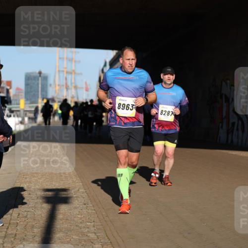 06.10.2024 - 19. swb-Marathon Bremen Michael Strokosch http://msf.ph/oto/7347439 06.10.2024 10:24:59 Laufen 2024, 8963, 8287 meine-sportfotos.de