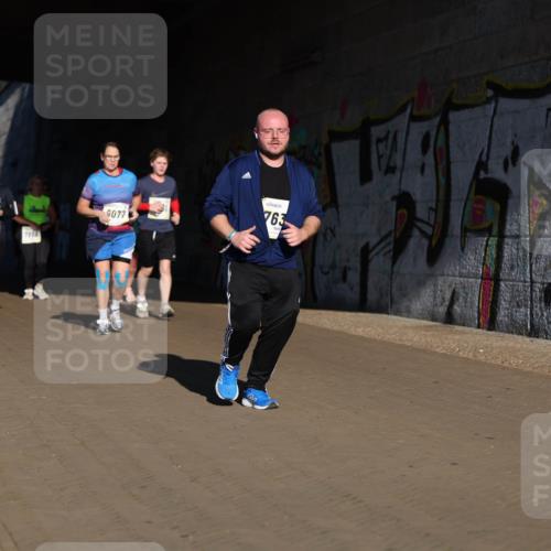 06.10.2024 - 19. swb-Marathon Bremen Michael Strokosch http://msf.ph/oto/7347454 06.10.2024 10:25:06 Laufen 2, 4, 984, 8077, 763 meine-sportfotos.de