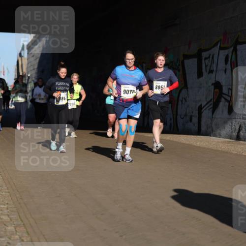 06.10.2024 - 19. swb-Marathon Bremen Michael Strokosch http://msf.ph/oto/7347460 06.10.2024 10:25:08 Laufen 888, 8556, 8541, 8982, 84, 7996, 9077, 8851 meine-sportfotos.de