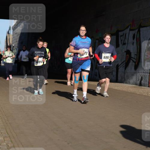 06.10.2024 - 19. swb-Marathon Bremen Michael Strokosch http://msf.ph/oto/7347464 06.10.2024 10:25:08 Laufen 88, 1556, 8547, 84, 77, 8851 meine-sportfotos.de