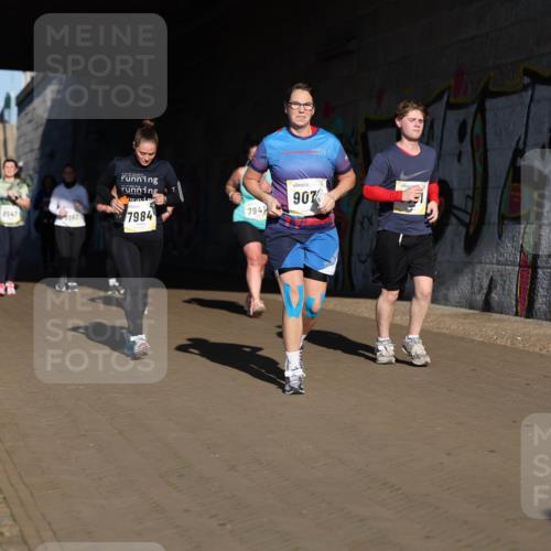 06.10.2024 - 19. swb-Marathon Bremen Michael Strokosch http://msf.ph/oto/7347468 06.10.2024 10:25:09 Laufen 838, 98556, 8547, 7984, 794, 2924, 9074 meine-sportfotos.de