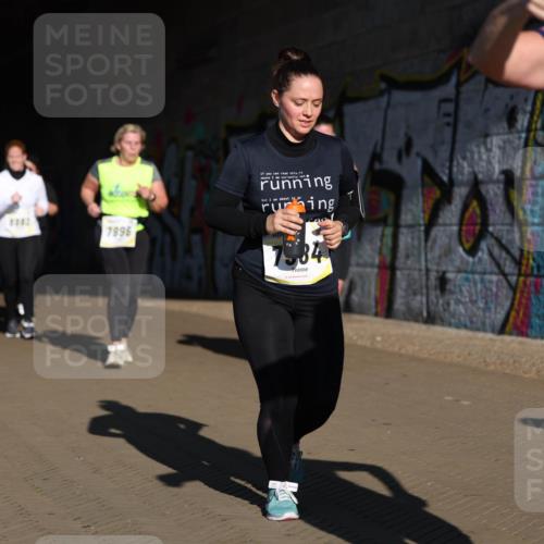 06.10.2024 - 19. swb-Marathon Bremen Michael Strokosch http://msf.ph/oto/7347485 06.10.2024 10:25:12 Laufen 2547, 90, 7996, 7384 meine-sportfotos.de