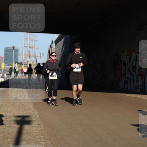 06.10.2024 - 19. swb-Marathon Bremen Michael Strokosch http://msf.ph/oto/7347503 06.10.2024 10:25:21 Laufen 564, 7565 meine-sportfotos.de