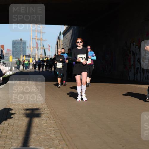 06.10.2024 - 19. swb-Marathon Bremen Michael Strokosch http://msf.ph/oto/7347538 06.10.2024 10:25:29 Laufen 8987, 783, 286, 7986 meine-sportfotos.de