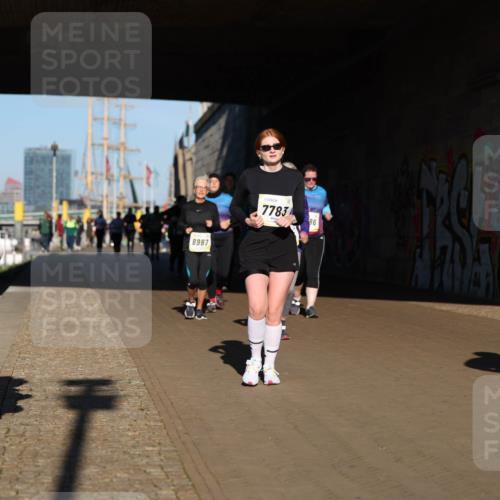 06.10.2024 - 19. swb-Marathon Bremen Michael Strokosch http://msf.ph/oto/7347546 06.10.2024 10:25:31 Laufen 8987, 7783, 86 meine-sportfotos.de