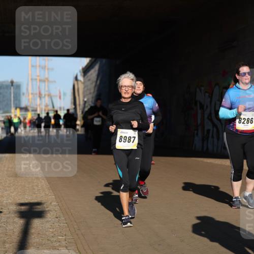 06.10.2024 - 19. swb-Marathon Bremen Michael Strokosch http://msf.ph/oto/7347552 06.10.2024 10:25:35 Laufen 8987, 2025, 8286, 802 meine-sportfotos.de