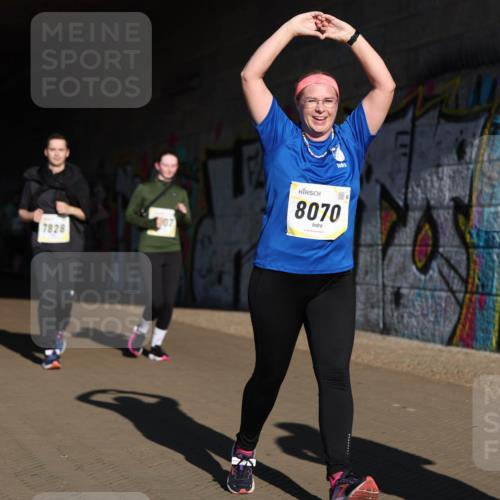 06.10.2024 - 19. swb-Marathon Bremen Michael Strokosch http://msf.ph/oto/7347582 06.10.2024 10:25:41 Laufen 7828, 8070 meine-sportfotos.de