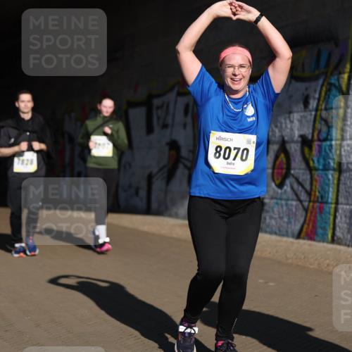 06.10.2024 - 19. swb-Marathon Bremen Michael Strokosch http://msf.ph/oto/7347584 06.10.2024 10:25:41 Laufen 7828, 8070 meine-sportfotos.de