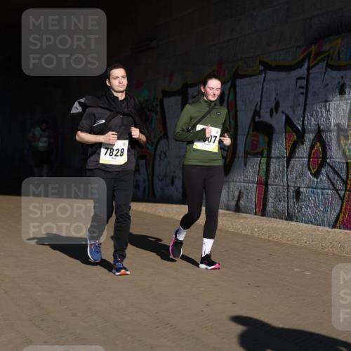 06.10.2024 - 19. swb-Marathon Bremen Michael Strokosch http://msf.ph/oto/7347590 06.10.2024 10:25:42 Laufen 7828, 07 meine-sportfotos.de