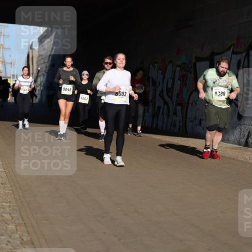 06.10.2024 - 19. swb-Marathon Bremen Michael Strokosch http://msf.ph/oto/7347606 06.10.2024 10:25:50 Laufen 9046, 7143, 8002, 9, 9057, 8389 meine-sportfotos.de
