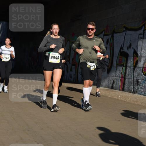 06.10.2024 - 19. swb-Marathon Bremen Michael Strokosch http://msf.ph/oto/7347630 06.10.2024 10:25:54 Laufen 7143, 9046 meine-sportfotos.de