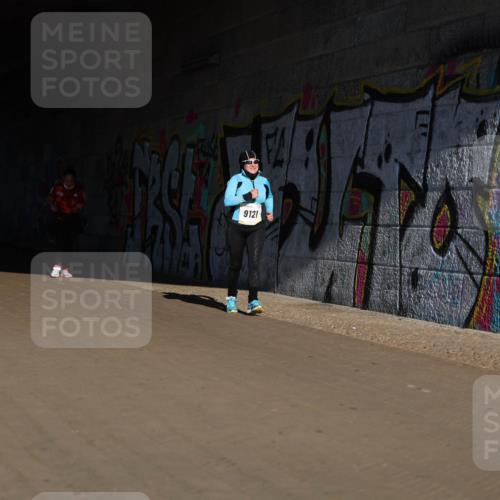 06.10.2024 - 19. swb-Marathon Bremen Michael Strokosch http://msf.ph/oto/7347666 06.10.2024 10:26:05 Laufen 8637, 9121 meine-sportfotos.de