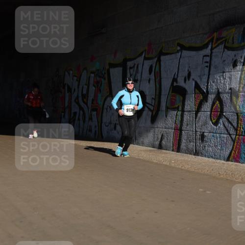 06.10.2024 - 19. swb-Marathon Bremen Michael Strokosch http://msf.ph/oto/7347668 06.10.2024 10:26:05 Laufen 8637, 912 meine-sportfotos.de