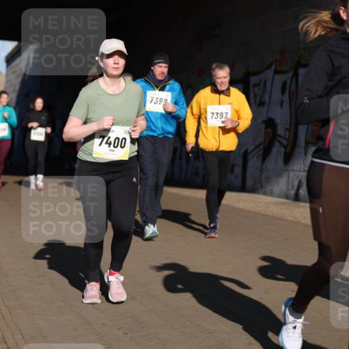 06.10.2024 - 19. swb-Marathon Bremen Michael Strokosch http://msf.ph/oto/7347711 06.10.2024 10:26:14 Laufen 7400, 7399, 7397 meine-sportfotos.de