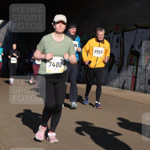 06.10.2024 - 19. swb-Marathon Bremen Michael Strokosch http://msf.ph/oto/7347712 06.10.2024 10:26:14 Laufen 9028, 8908, 8815, 7400, 98, 7337 meine-sportfotos.de