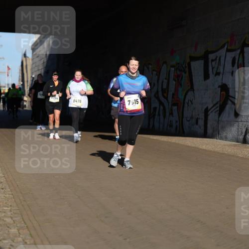 06.10.2024 - 19. swb-Marathon Bremen Michael Strokosch http://msf.ph/oto/7347828 06.10.2024 10:27:01 Laufen 8154, 8476, 7615 meine-sportfotos.de