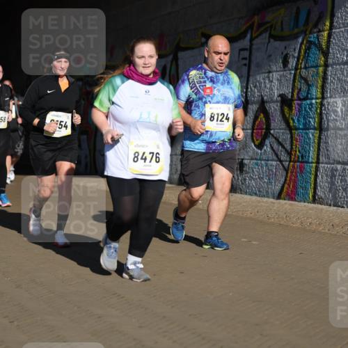 06.10.2024 - 19. swb-Marathon Bremen Michael Strokosch http://msf.ph/oto/7347873 06.10.2024 10:27:06 Laufen 7843, 7658, 54, 8476, 8124 meine-sportfotos.de