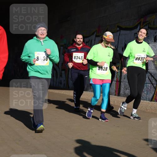 06.10.2024 - 19. swb-Marathon Bremen Michael Strokosch http://msf.ph/oto/7347984 06.10.2024 10:27:26 Laufen 8408, 8343, 8928, 8932 meine-sportfotos.de