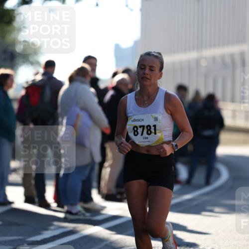 06.10.2024 - 19. swb-Marathon Bremen Michael Strokosch http://msf.ph/oto/7348094 06.10.2024 10:35:03 Laufen 8781 meine-sportfotos.de