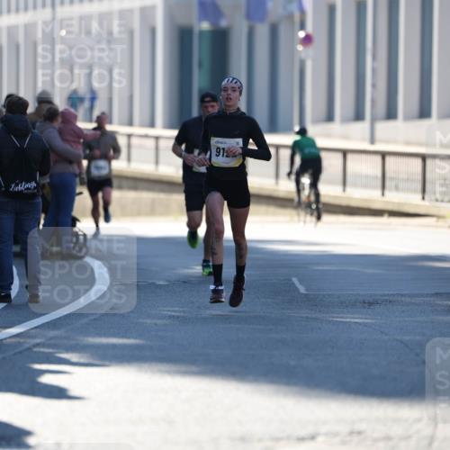 06.10.2024 - 19. swb-Marathon Bremen Michael Strokosch http://msf.ph/oto/7348118 06.10.2024 10:35:20 Laufen 91 meine-sportfotos.de