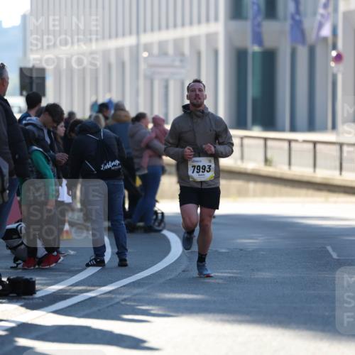 06.10.2024 - 19. swb-Marathon Bremen Michael Strokosch http://msf.ph/oto/7348174 06.10.2024 10:35:26 Laufen 7993 meine-sportfotos.de