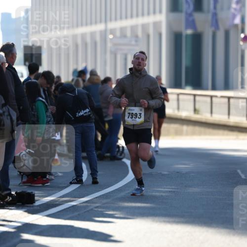 06.10.2024 - 19. swb-Marathon Bremen Michael Strokosch http://msf.ph/oto/7348178 06.10.2024 10:35:27 Laufen 7993 meine-sportfotos.de