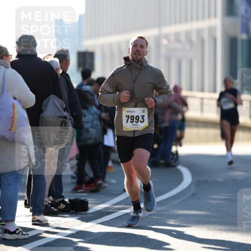 06.10.2024 - 19. swb-Marathon Bremen Michael Strokosch http://msf.ph/oto/7348193 06.10.2024 10:35:28 Laufen 7993 meine-sportfotos.de