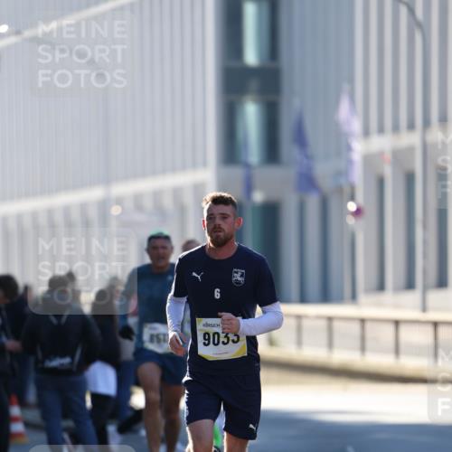 06.10.2024 - 19. swb-Marathon Bremen Michael Strokosch http://msf.ph/oto/7348267 06.10.2024 10:35:45 Laufen 851, 9035 meine-sportfotos.de