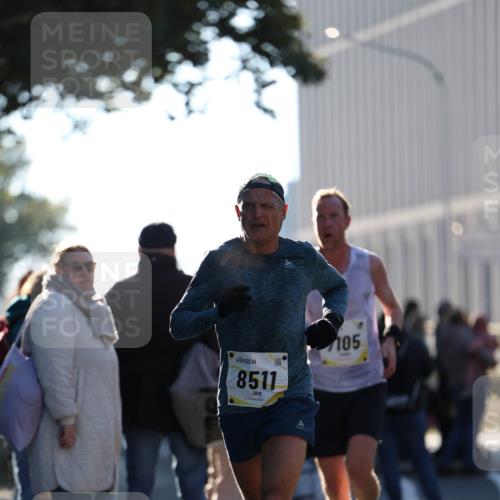 06.10.2024 - 19. swb-Marathon Bremen Michael Strokosch http://msf.ph/oto/7348287 06.10.2024 10:35:48 Laufen 8511, 105 meine-sportfotos.de