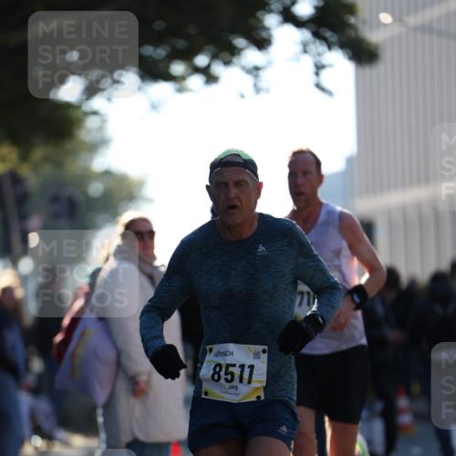 06.10.2024 - 19. swb-Marathon Bremen Michael Strokosch http://msf.ph/oto/7348294 06.10.2024 10:35:49 Laufen 6, 8511, 71 meine-sportfotos.de