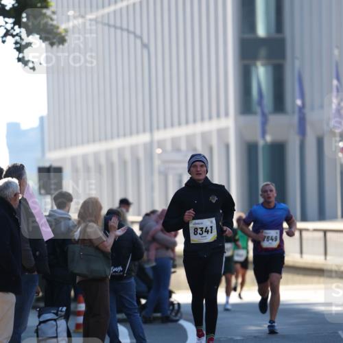 06.10.2024 - 19. swb-Marathon Bremen Michael Strokosch http://msf.ph/oto/7348324 06.10.2024 10:36:15 Laufen 8341, 7649 meine-sportfotos.de
