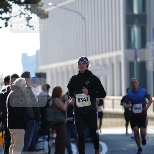 06.10.2024 - 19. swb-Marathon Bremen Michael Strokosch http://msf.ph/oto/7348341 06.10.2024 10:36:16 Laufen 8341, 7649 meine-sportfotos.de