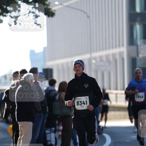 06.10.2024 - 19. swb-Marathon Bremen Michael Strokosch http://msf.ph/oto/7348344 06.10.2024 10:36:16 Laufen 8341, 7649 meine-sportfotos.de