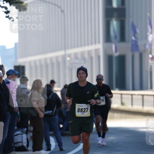 06.10.2024 - 19. swb-Marathon Bremen Michael Strokosch http://msf.ph/oto/7348385 06.10.2024 10:36:22 Laufen 8627 meine-sportfotos.de