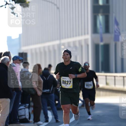 06.10.2024 - 19. swb-Marathon Bremen Michael Strokosch http://msf.ph/oto/7348388 06.10.2024 10:36:22 Laufen 8627, 9036 meine-sportfotos.de