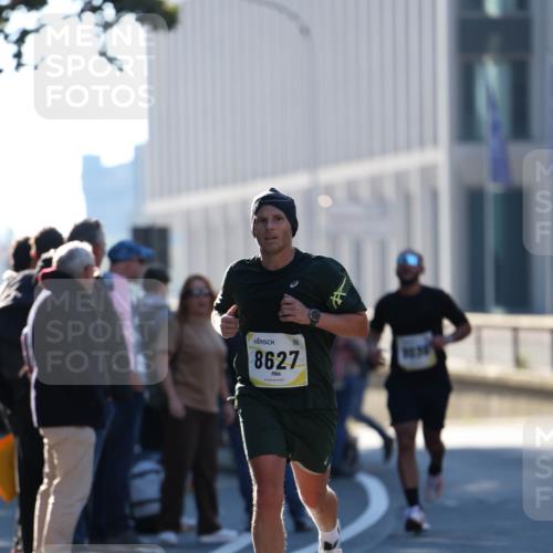 06.10.2024 - 19. swb-Marathon Bremen Michael Strokosch http://msf.ph/oto/7348396 06.10.2024 10:36:23 Laufen 8627, 3874 meine-sportfotos.de