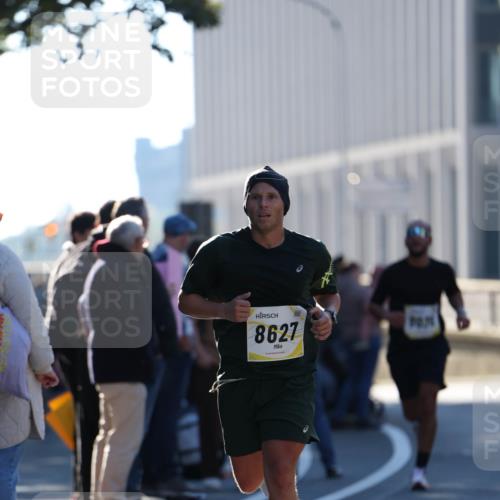 06.10.2024 - 19. swb-Marathon Bremen Michael Strokosch http://msf.ph/oto/7348401 06.10.2024 10:36:23 Laufen 8627, 90, 75 meine-sportfotos.de
