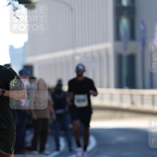 06.10.2024 - 19. swb-Marathon Bremen Michael Strokosch http://msf.ph/oto/7348407 06.10.2024 10:36:24 Laufen  meine-sportfotos.de