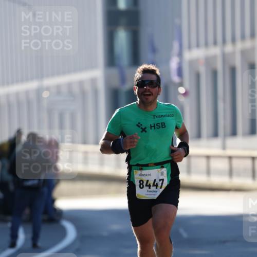 06.10.2024 - 19. swb-Marathon Bremen Michael Strokosch http://msf.ph/oto/7348425 06.10.2024 10:36:26 Laufen 8447 meine-sportfotos.de