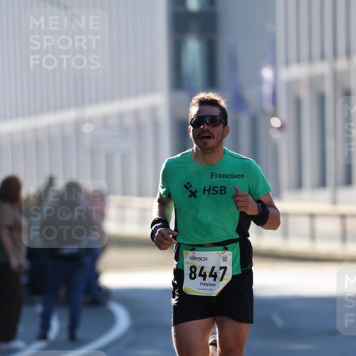 06.10.2024 - 19. swb-Marathon Bremen Michael Strokosch http://msf.ph/oto/7348428 06.10.2024 10:36:26 Laufen 8447 meine-sportfotos.de
