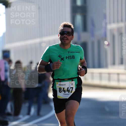 06.10.2024 - 19. swb-Marathon Bremen Michael Strokosch http://msf.ph/oto/7348432 06.10.2024 10:36:27 Laufen 8447 meine-sportfotos.de