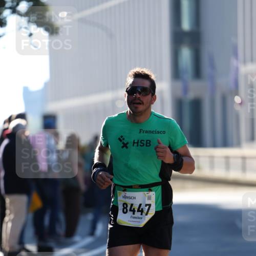 06.10.2024 - 19. swb-Marathon Bremen Michael Strokosch http://msf.ph/oto/7348434 06.10.2024 10:36:27 Laufen 8447 meine-sportfotos.de