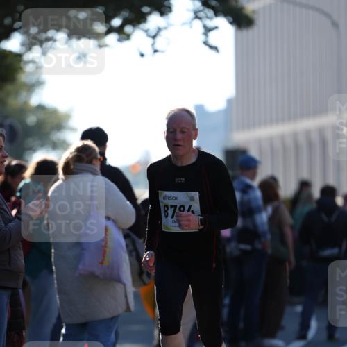 06.10.2024 - 19. swb-Marathon Bremen Michael Strokosch http://msf.ph/oto/7348461 06.10.2024 10:36:37 Laufen 8794 meine-sportfotos.de