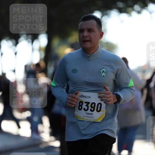 06.10.2024 - 19. swb-Marathon Bremen Michael Strokosch http://msf.ph/oto/7348579 06.10.2024 10:37:05 Laufen 8390, 18 meine-sportfotos.de