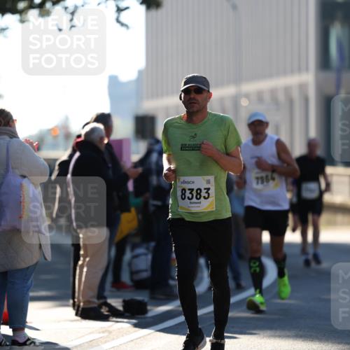 06.10.2024 - 19. swb-Marathon Bremen Michael Strokosch http://msf.ph/oto/7348605 06.10.2024 10:37:12 Laufen 8383, 7964 meine-sportfotos.de