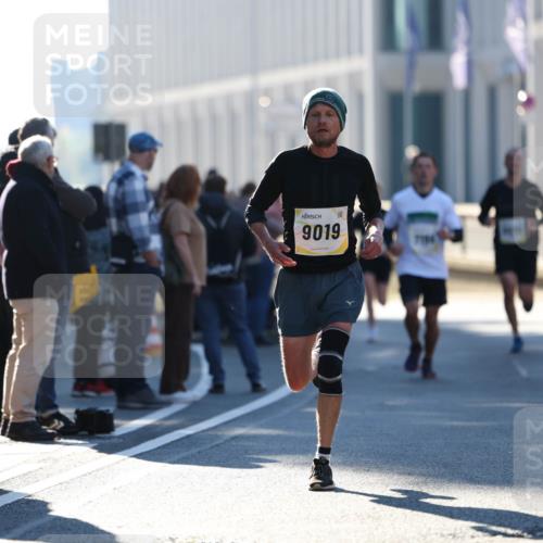 06.10.2024 - 19. swb-Marathon Bremen Michael Strokosch http://msf.ph/oto/7348682 06.10.2024 10:37:25 Laufen 9019 meine-sportfotos.de