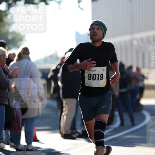 06.10.2024 - 19. swb-Marathon Bremen Michael Strokosch http://msf.ph/oto/7348693 06.10.2024 10:37:26 Laufen 9019 meine-sportfotos.de