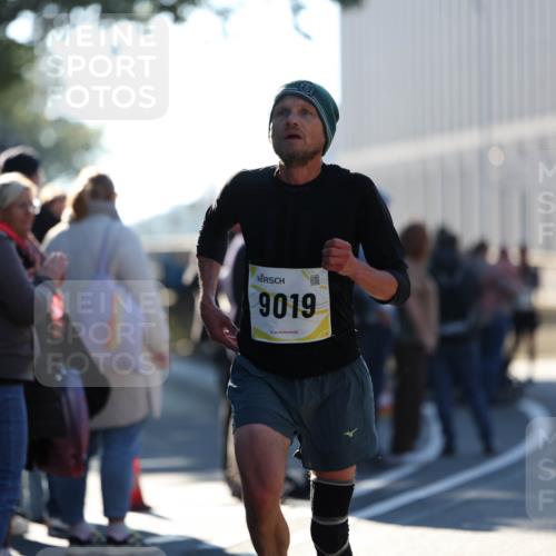 06.10.2024 - 19. swb-Marathon Bremen Michael Strokosch http://msf.ph/oto/7348695 06.10.2024 10:37:26 Laufen 9019 meine-sportfotos.de